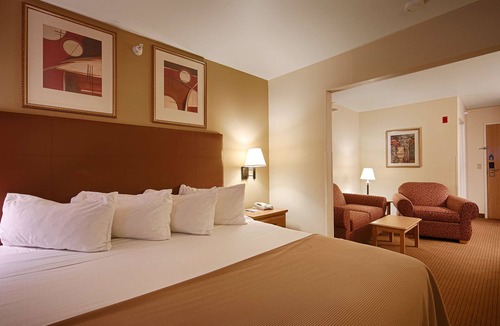 Wapakoneta Hotel | Best Western Wapakoneta Inn