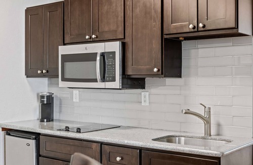 Gig Harbor Hotel | Best Western Wesley Inn & Suites