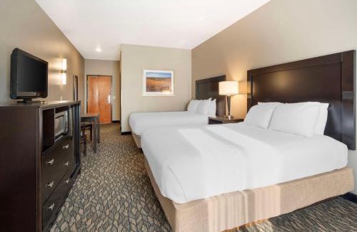Colfax Hotel | Best Western Wheatland Inn