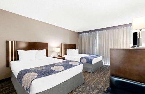 Roseville - Fleet Ridge Hotel | Best Western Yacht Harbor Hotel