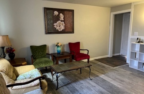 Bitter Lake Hotel | Beston Inn Seattle