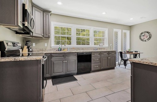 Huntsville Apartment | Bethany A American Retreat