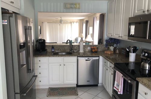 Ocean View Condo | Bethany Bay Relaxation Awaits