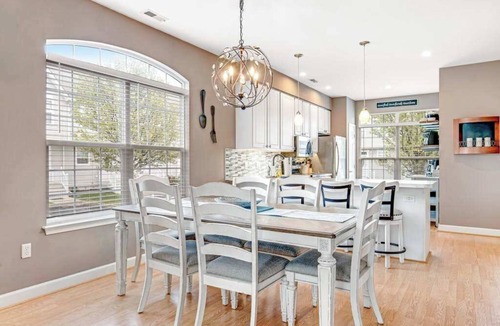 Bethany Breeze Condo | Bethany Breeze Townhouse with High-Speed WiFi, Shared Pool, & Washer/Dryer
