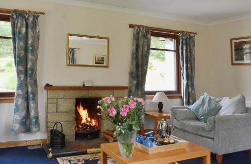 Strathblane House | Bethany Cottage