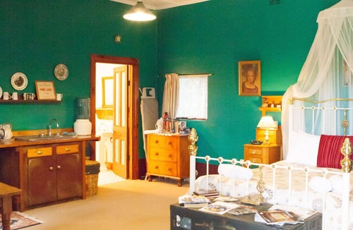 Bethany Bed & Breakfast | Bethany Cottages: Brick Cottage