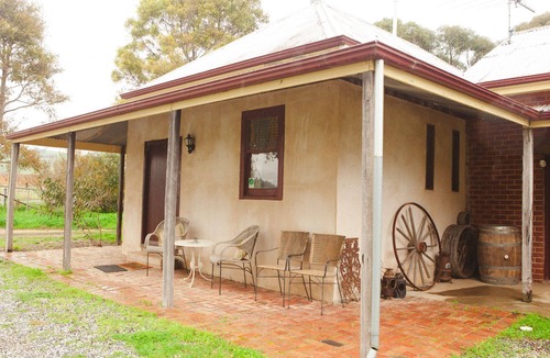 Bethany Bed & Breakfast | Bethany cottages; Cellar Cottage