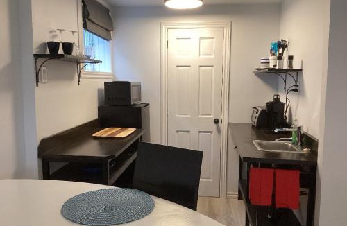 Sherbrooke Hotel | Bethel