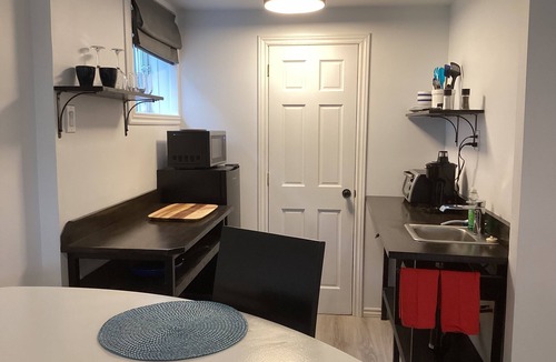 Sherbrooke Apartment | Bethel peaceful countryside location 5 min from hospitals