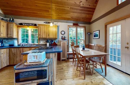 Bethel House | Bethel Peak Escape