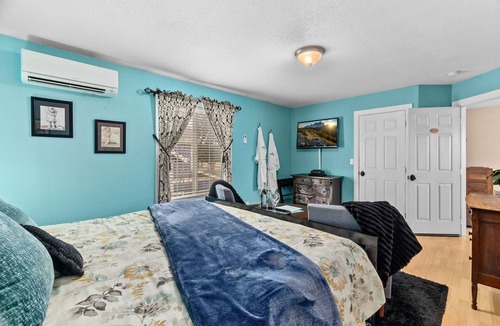 Yelm Bed & Breakfast | Betsy Pease A Within Conley Suites BNB
