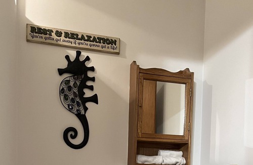 Islip Terrace Apartment | Better than hotel room