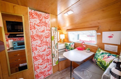 Granite Hills House | Bettie Blue | Charming Retro Trailer Escape