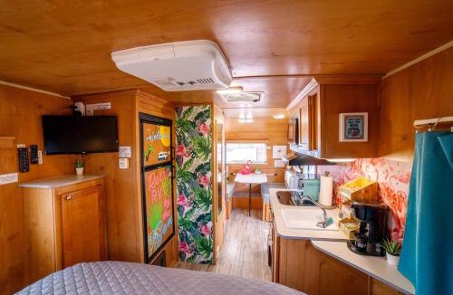 Granite Hills Apartment | Bettie Blue Charming Retro Trailer Escape
