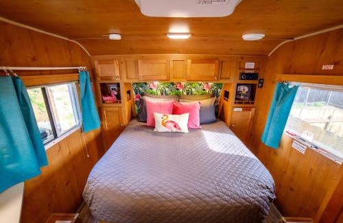Granite Hills Apartment | Bettie Blue Charming Retro Trailer Escape