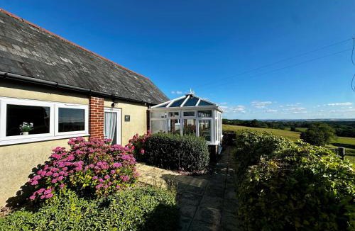 East Chelborough House | Bettys Barn