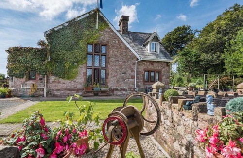 Holmrook Apartment | Betty’s Cottage