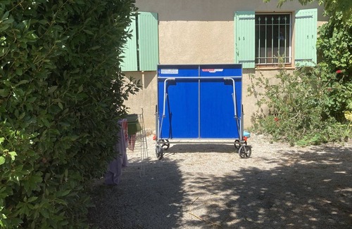 Entraigues-sur-la-Sorgue House | Between Avignon and Ventoux, garden villa, swimming pool