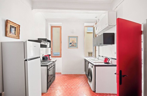 Hyeres City Centre House | Between Art and History – An Elegant Getaway