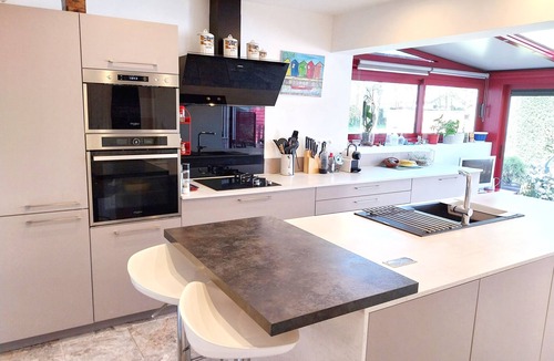 Lanton Villa | Between beach and cycle path, comfortable house, small dogs allowed.