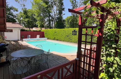 Lanton Villa | Between beach and cycle path, comfortable house, small dogs allowed.