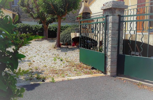 Bellegarde House | between Camargue Arles-Nîmes and Pont du Gard