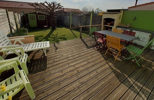 La Chevroliere House | Between city and countryside