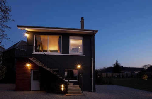 Bourseville Apartment | Between cliffs and Baie de Somme, with swimming pool.