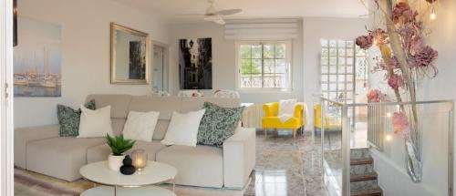 Canyelles House | Between Forest And Sea