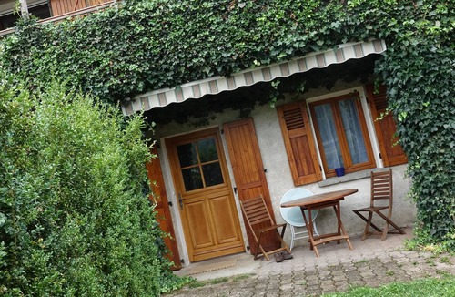 Saint-Jean-de-Vaulx House | Between lakes and mountains