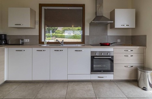 Chindrieux House | BETWEEN LAKE AND MOUNTAIN - A