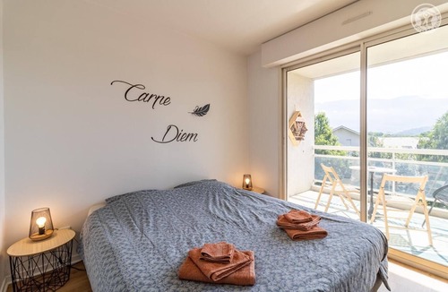 Le Bourget-du-Lac House | BETWEEN LAKE AND MOUNTAIN