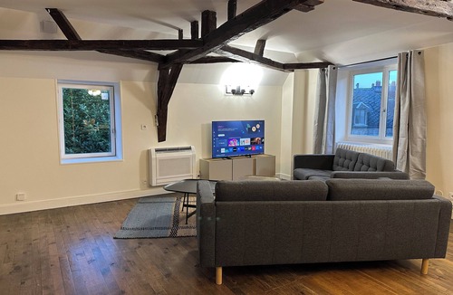 Bourges Apartment | Between les Marais and Cathedral