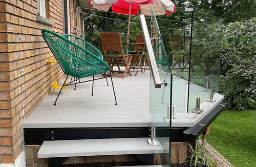 St. Jerome House | Between Montreal and Tremblant, complete home close to 3 services.