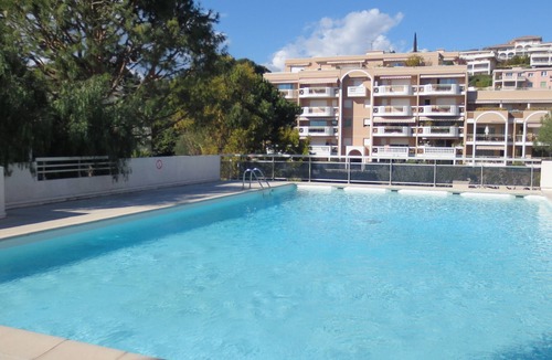 Saint-Laurent-du-Var Apartment | Between Nice and Cannes, panoramic sea view, swimming pool