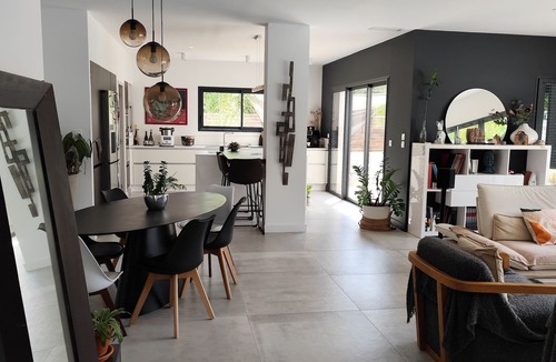 Nages-et-Solorgues Villa | Between Nîmes and Montpellier, 8-person air-conditioned villa with swimming pool.