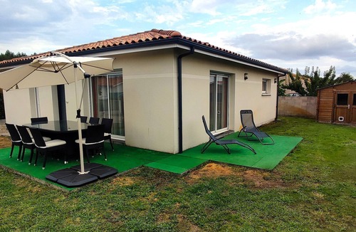 Parentis-en-Born House | Between ocean, lakes and forests