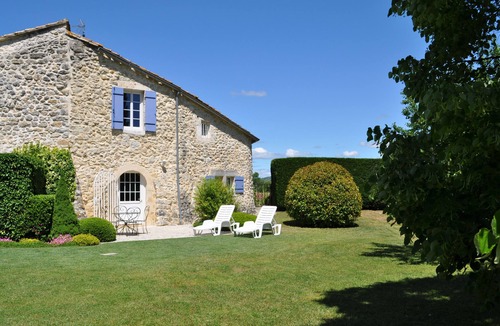 Lussan House | BETWEEN PROVENCE AND ARDECHE MAS CHAZEL GUEST HOUSE NEAR UZES, NÎMES