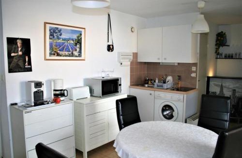 Frontignan Apartment | Between sea and marina