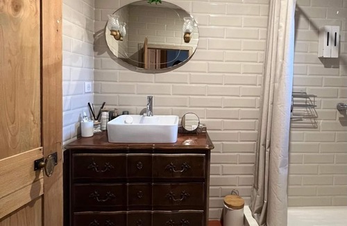 Roujan House | Between sea and mountains