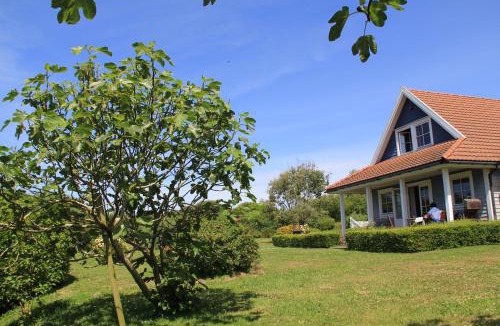 Les Moitiers-d'Allonne Villa | Between the dunes and the sea