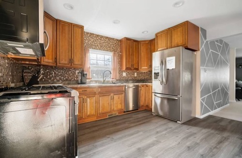 Syracuse House | Between the Lakes Retreat