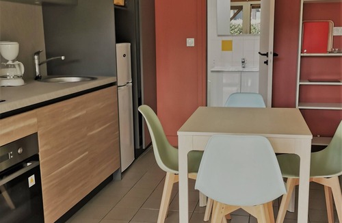 Leon House | Between the Land and the Ocean