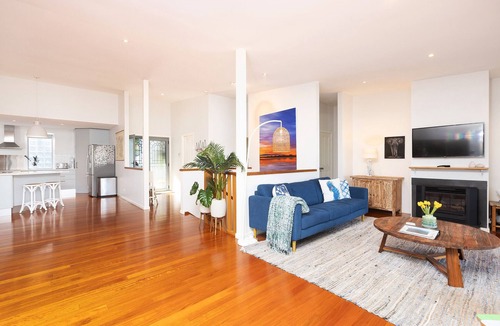 Green Point House | Between the ocean & the lake