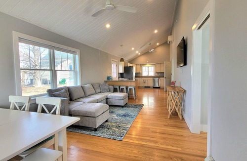 Wells Beach House | Between the Tides, Between the TIdes in Wells Beach