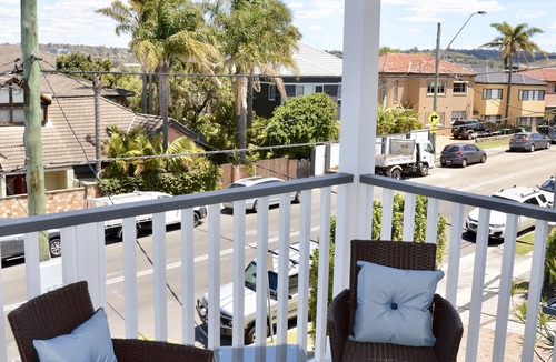 Freshwater House | between two beaches -Freshwater and Manly