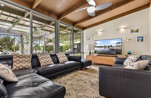 Dora Creek House | Between Waters at Dora Creek