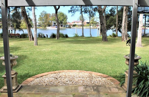 Dora Creek House | Between Waters at Dora Creek