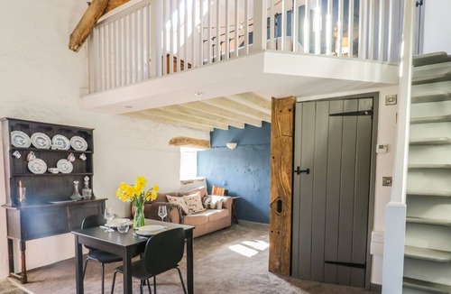 Dolgellau House | BEUDY ISAF, pet friendly, with open fire in Brithdir