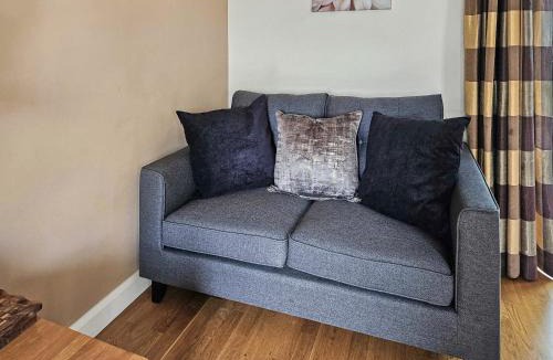 Llanfihangel-Ystrad House | Beudy-Oh2